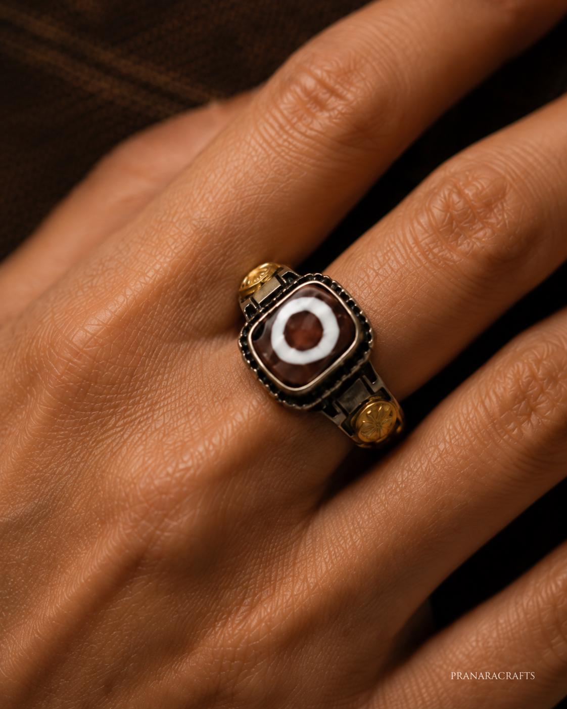 Tibetan Lhamo Dzi Ring, Vintage Adjustable Ring, Symbolic Agate Statement Jewelry