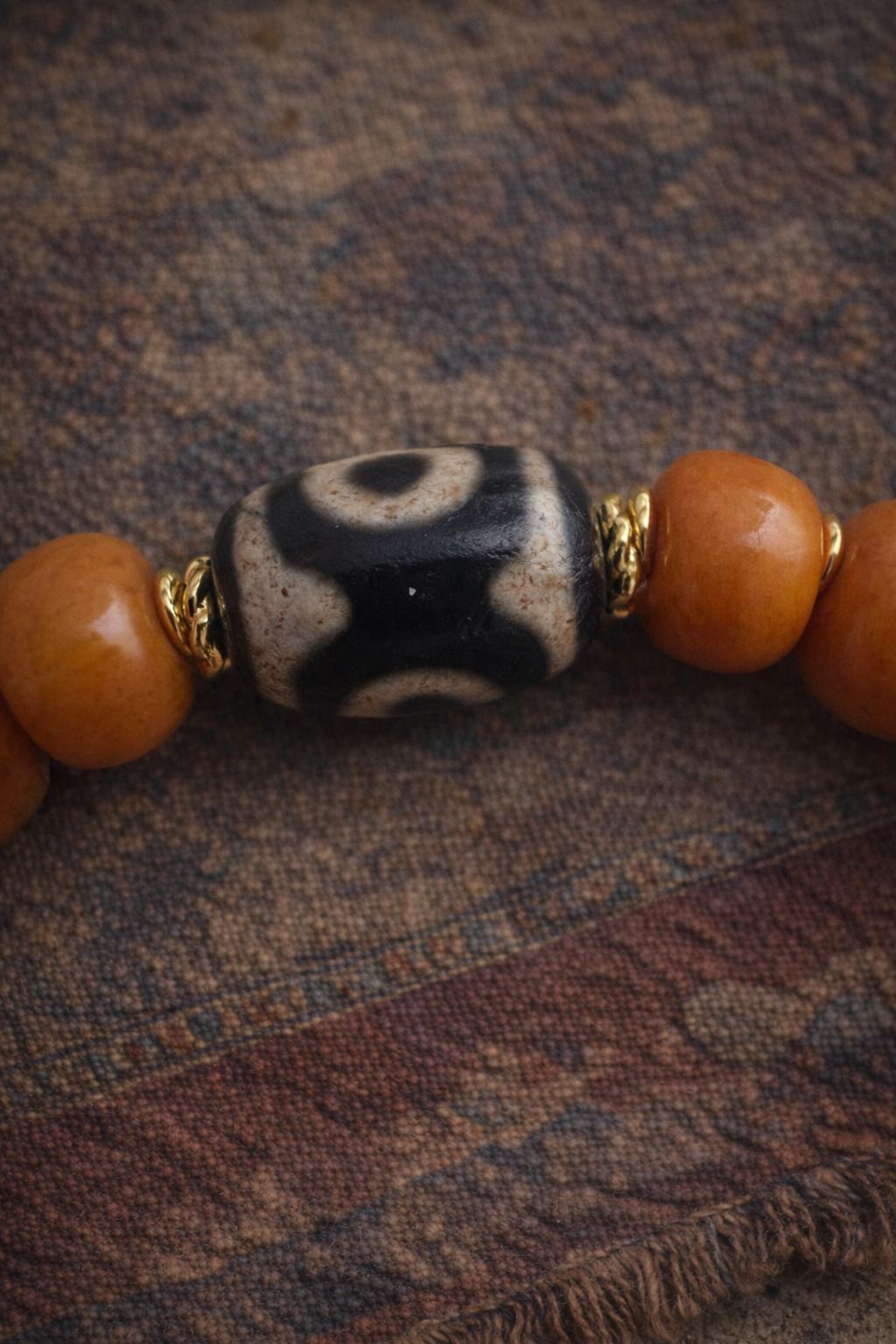 Yak Bone Three-Eyed Dzi Bracelet – Tibetan Handcrafted Mala
