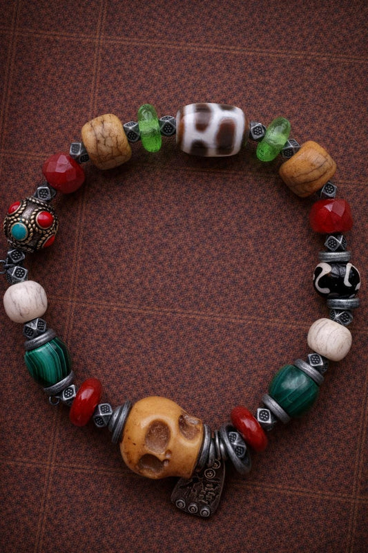 Tibetan Multi-Bead Yak Bone Bracelet with Dzi Bead, Agate & Skull Charm – Vintage Wrist Mala