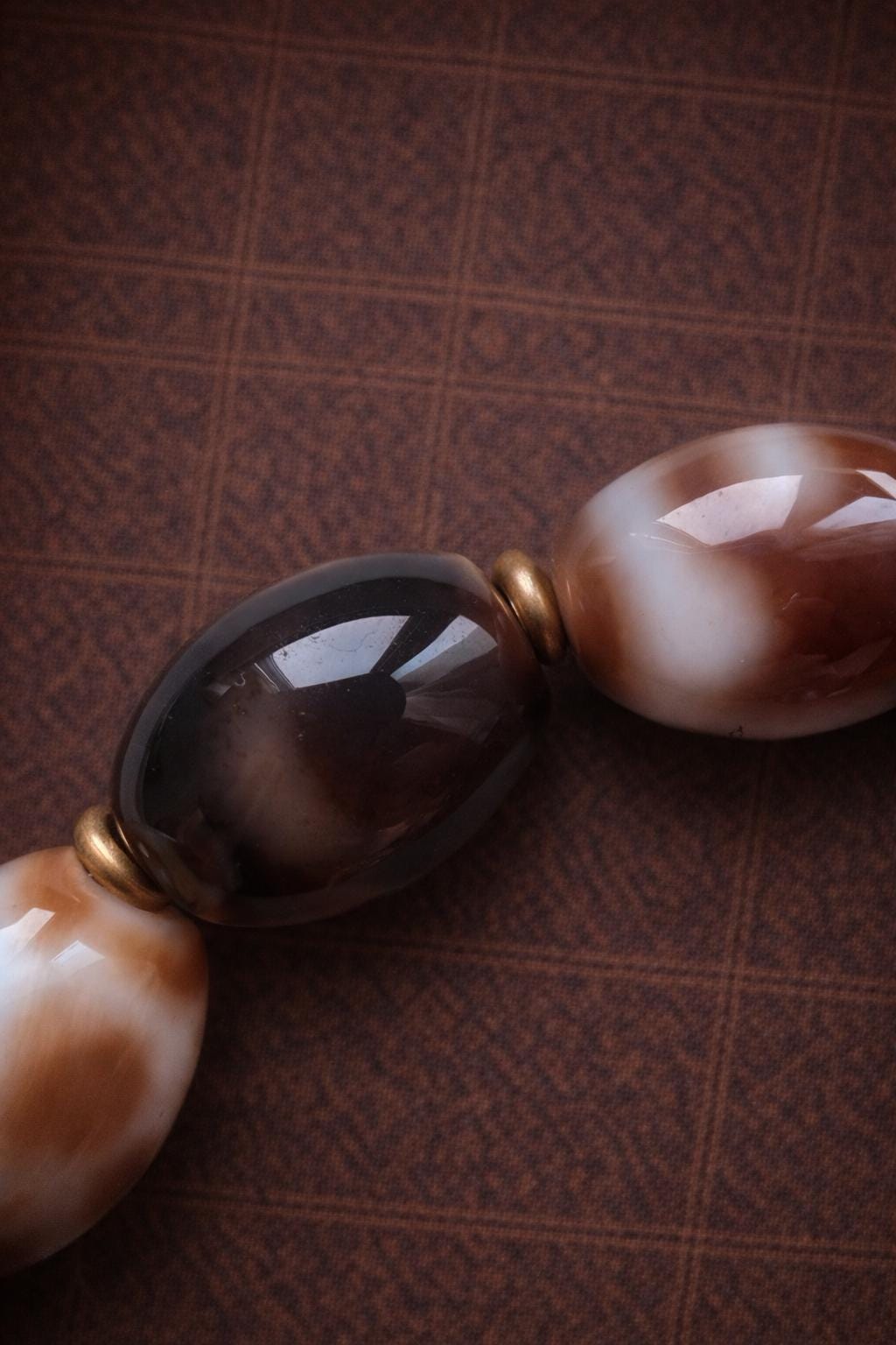 Tibetan Dzi Agate Bracelet – Three-Eye & Vase Beads | Artisan Bracelet