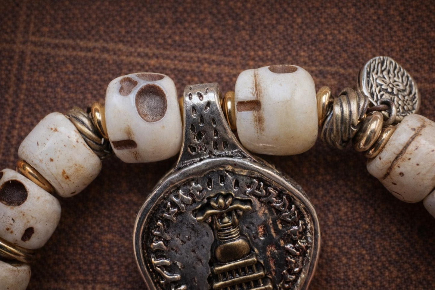 Yak Bone Skull Beaded Bracelet – Small Size | Tibetan Vintage Protection Amulet
