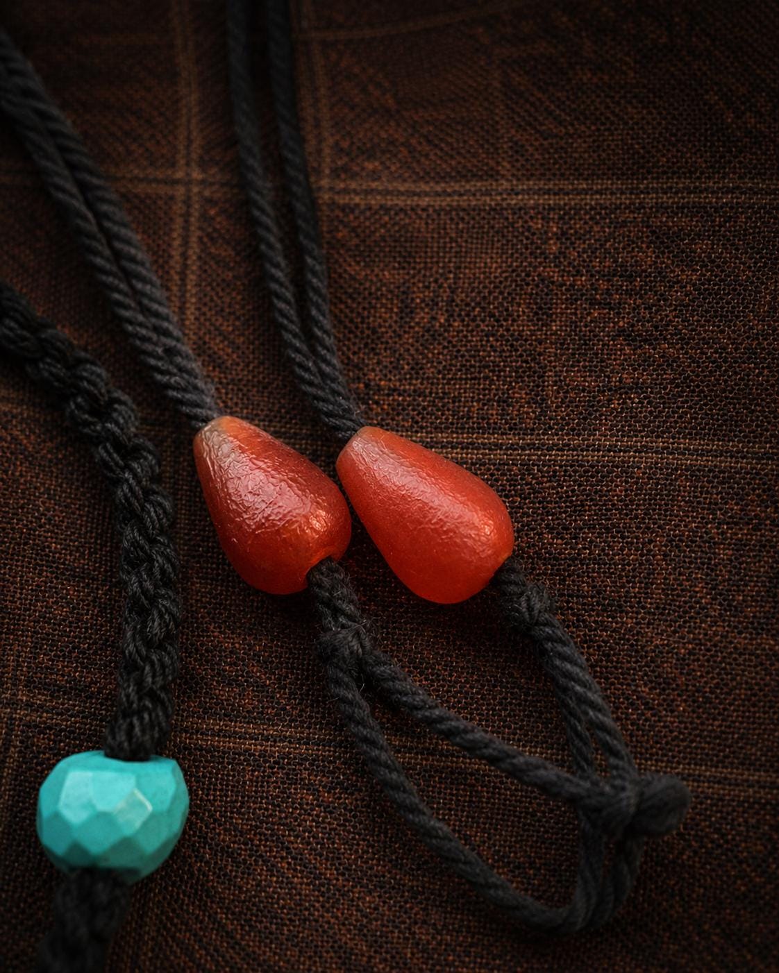 Natural Agate Three-Eye Dzi Bead Pendant Necklace, Tibetan-Inspired Braided Rope Jewelry