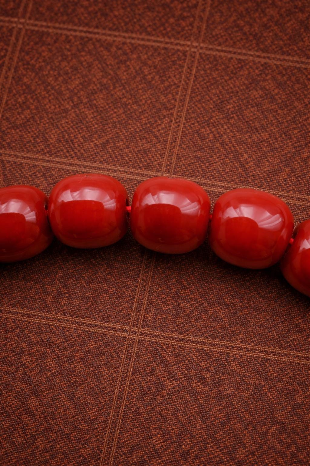 Natural Red Agate Beaded Bracelet – Vintage Barrel Beads, Turquoise Accent (Tibetan Style)