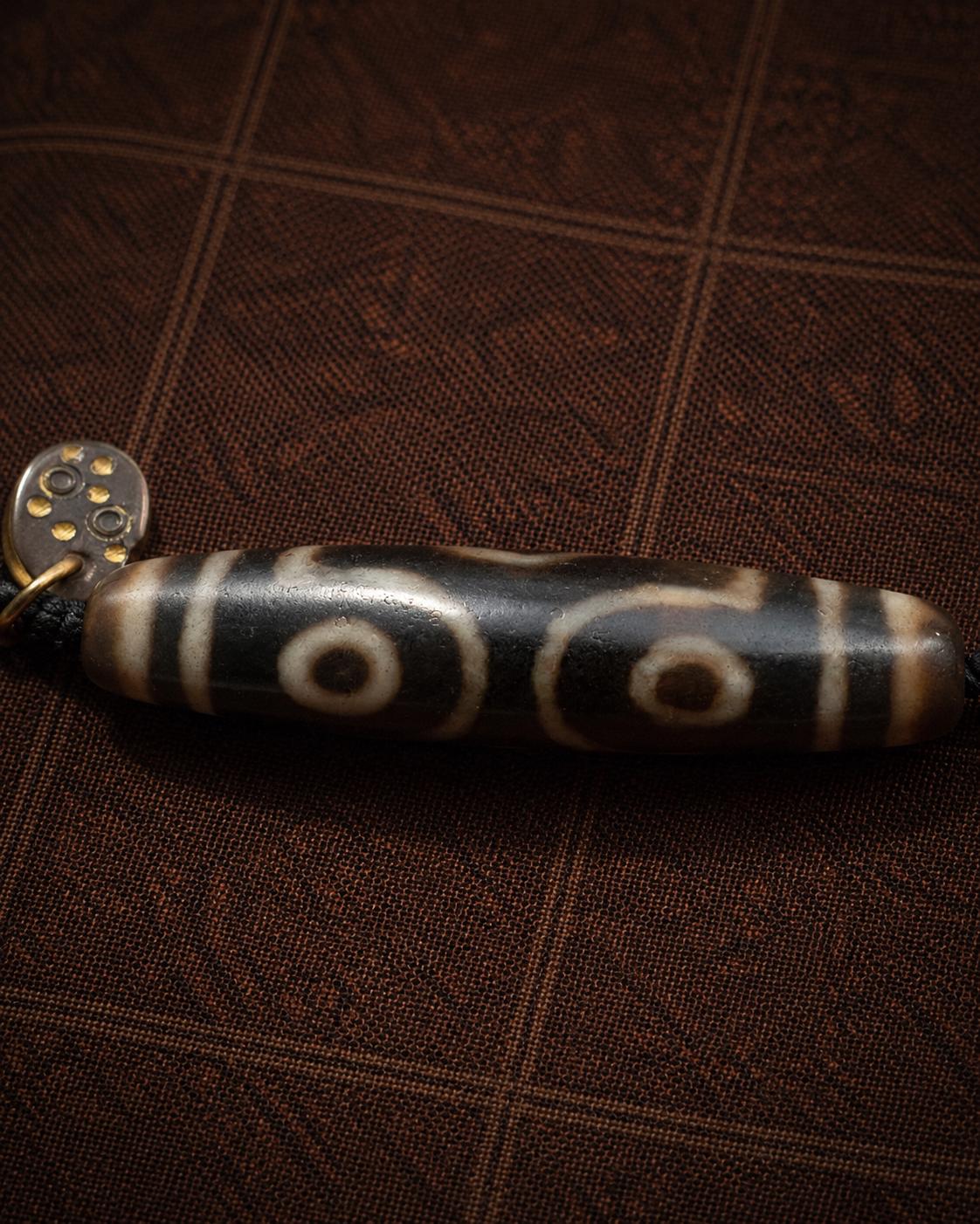 Natural Agate Three-Eye Dzi Bead Pendant Necklace, Tibetan-Inspired Braided Rope Jewelry