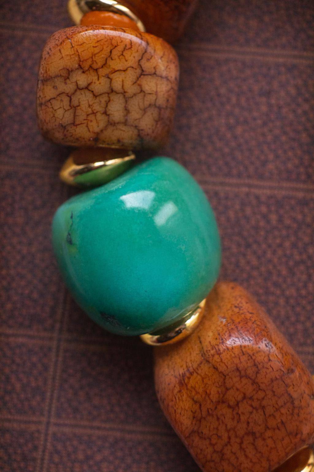 Yak Bone Square Bead Bracelet – Tiger Tooth Dzi