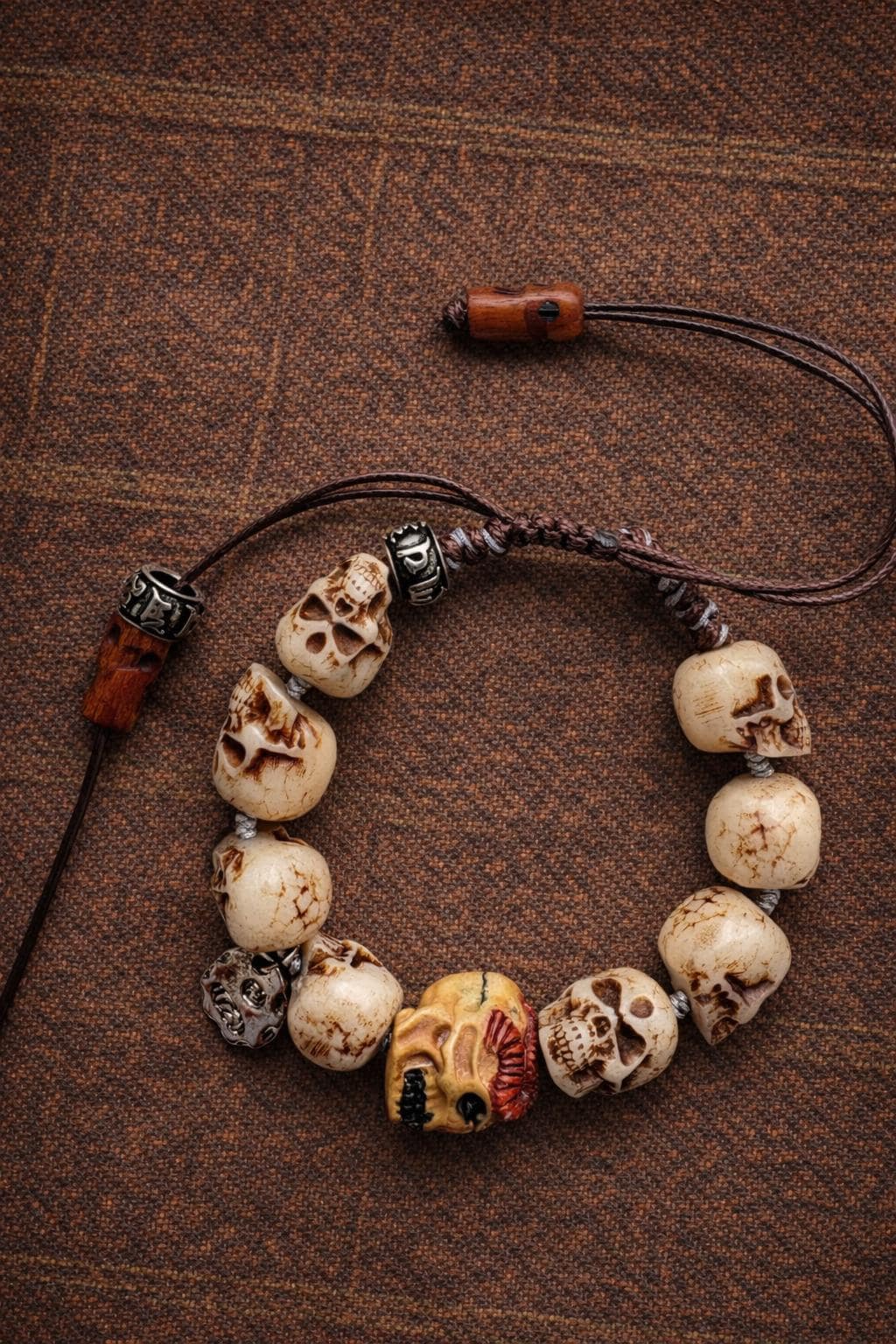 Yak Bone Skull Beaded Bracelet – Tibetan Vintage Amulet with Large Beads