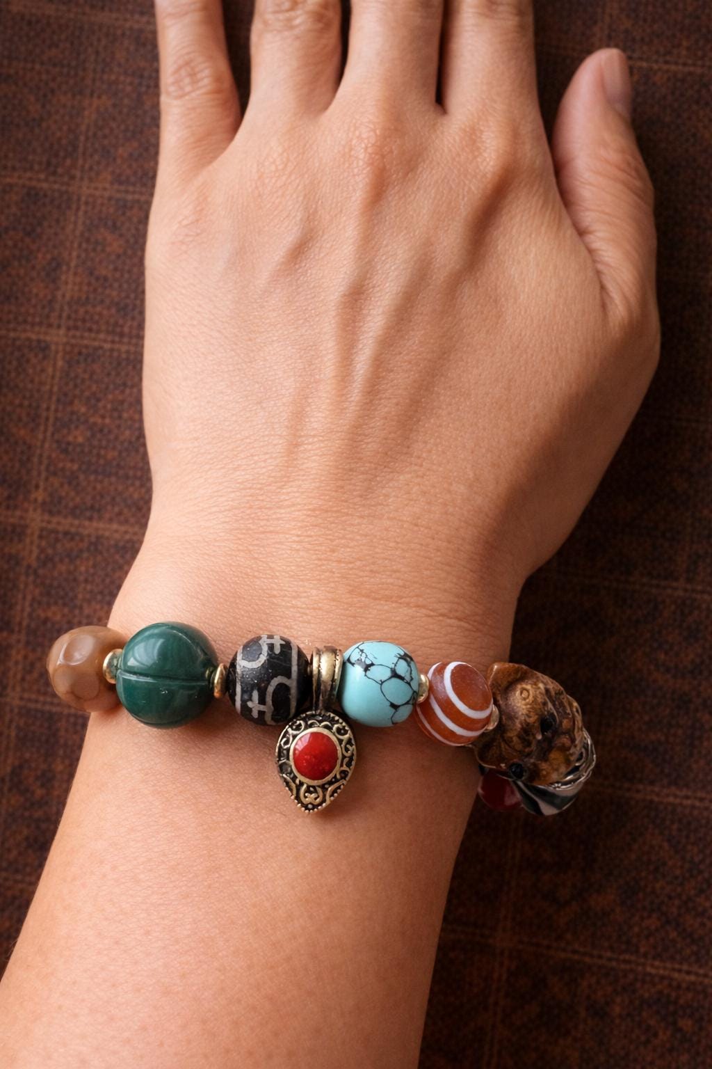 Tibetan Multi-Bead Bracelet – Yak Bone, Dzi Bead & Agate | Vintage Spiritual Charm Bracelet