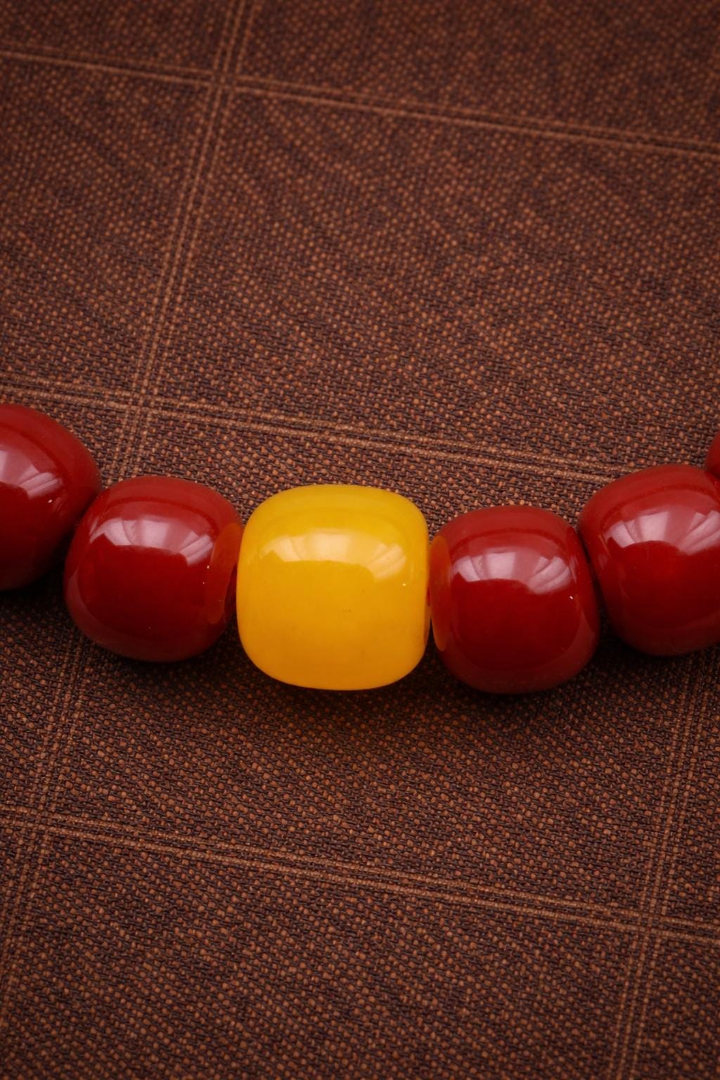 Natural Red Agate Beaded Bracelet – Vintage Barrel Beads, Turquoise Accent (Tibetan Style)