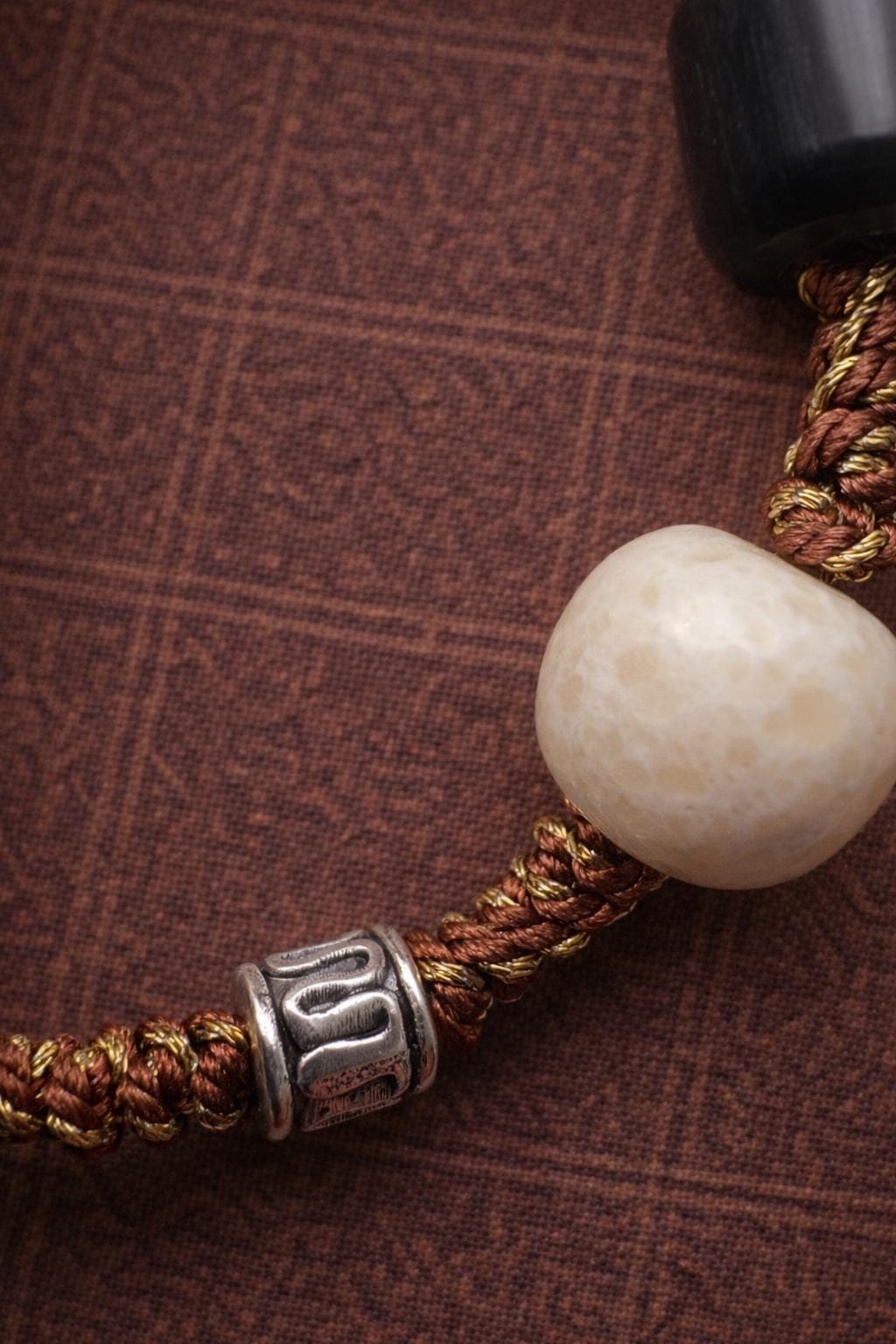 Tibetan 4-Eye Dzi Bead Pendant Necklace – Handwoven Cord Amulet | Agate Style Ethnic Jewelry