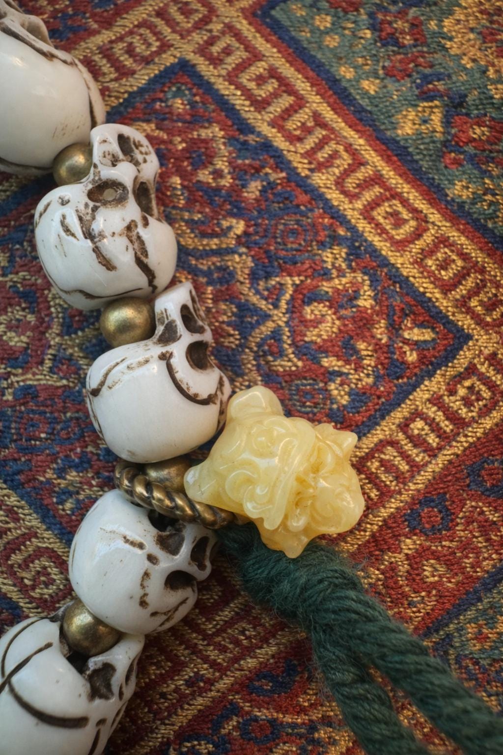 Yak Bone Skull Bracelet – Tibetan Vintage Protection Amulet for Meditation & Strength