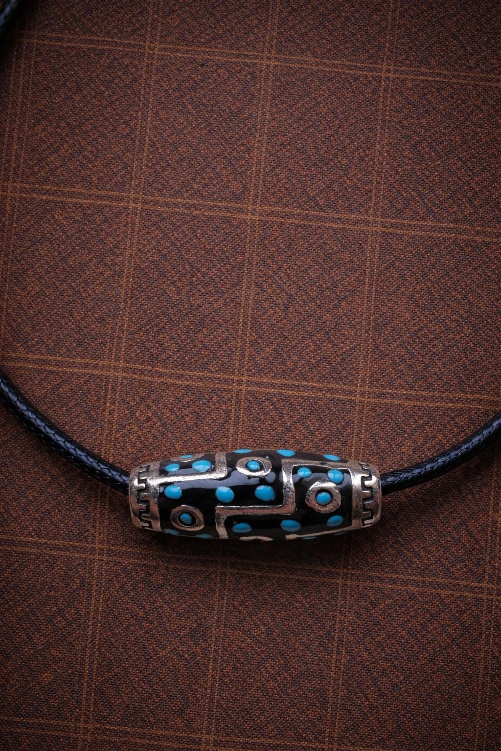 Nine-Eye Dzi Necklace for Women – Tibetan Vintage Pendant