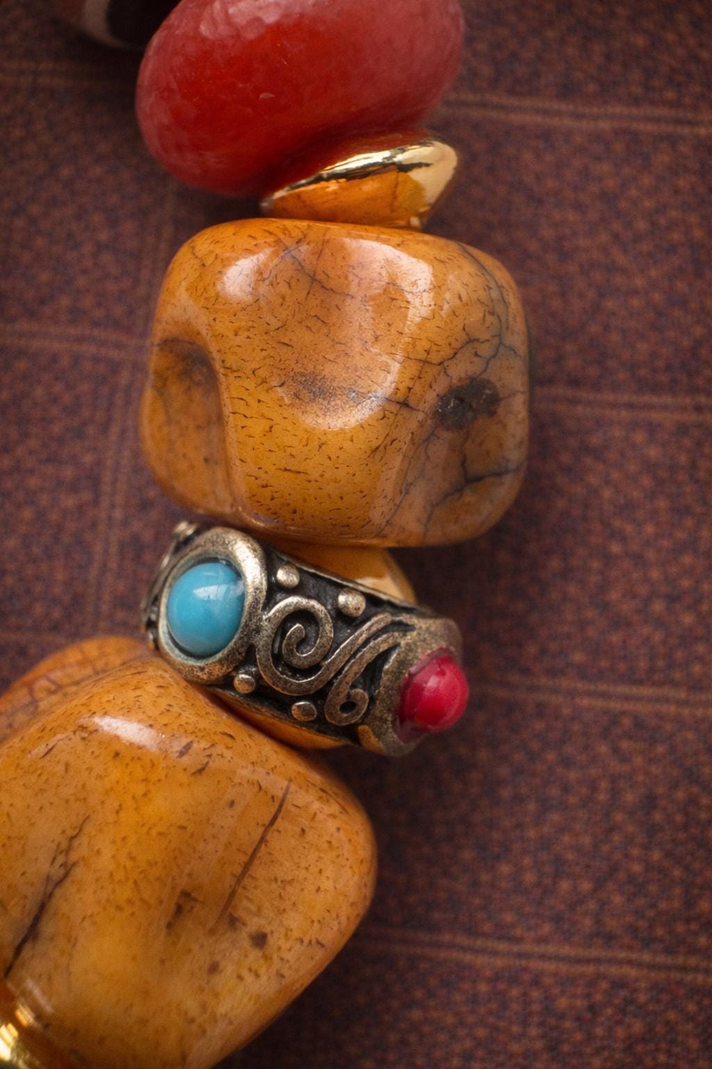 Tibetan Yak Bone Bracelet – Wealth Dzi Bead